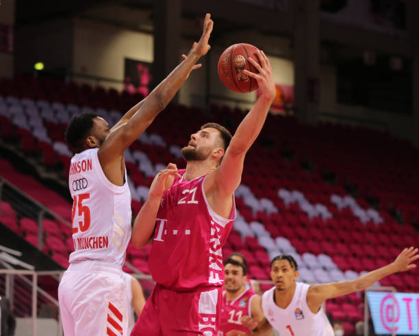 奥斯梅恩的 奥斯梅恩的